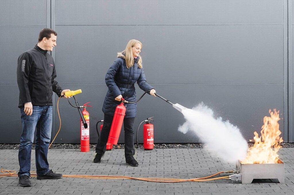 Fire extinguisher | Dynamiseducation.co.uk