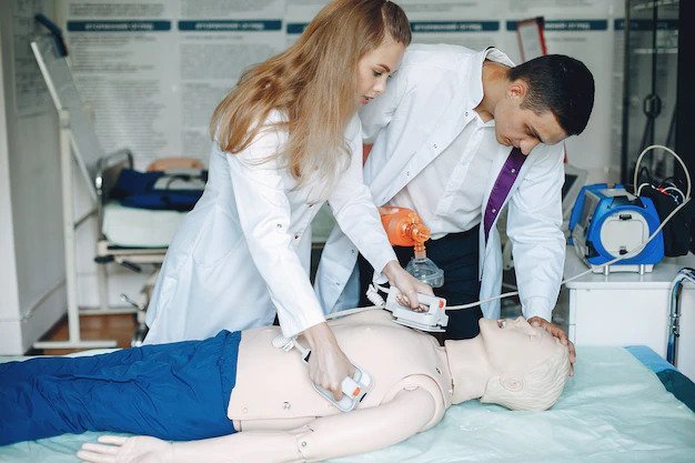 First aid training | Dynamiseducation.co.uk